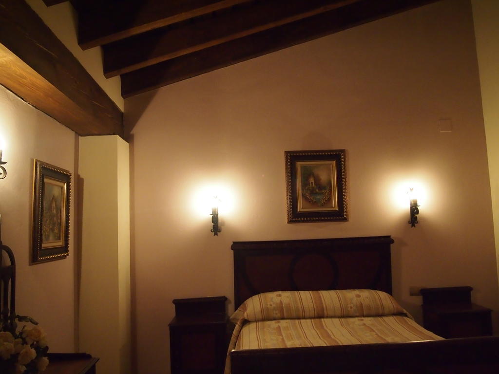 Vivienda Turistica Rural Casa Camilo Pension Segura de la Sierra Kamer foto